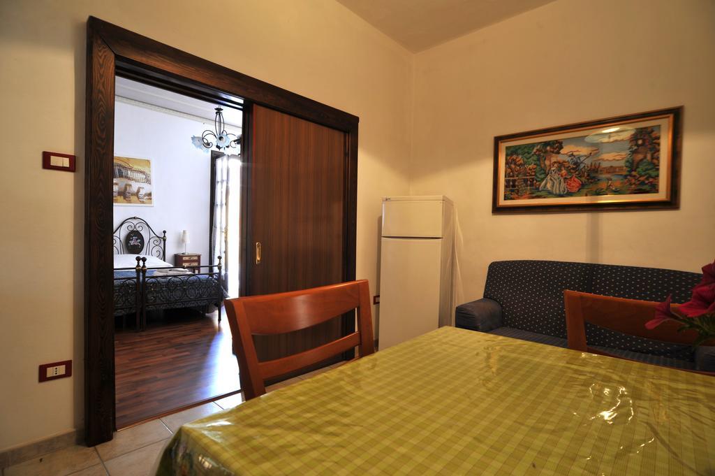 Il Giardino Di Pietra Bed & Breakfast Noto Luaran gambar